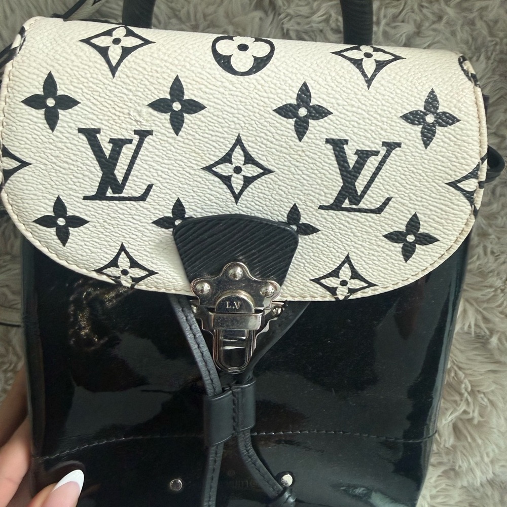 Louis Vuitton Black Patent & White Monogram Mini Backpack - Picture 5 of 12